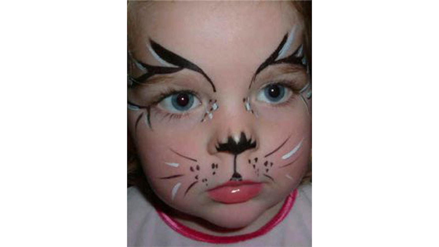 Baby cat face paint