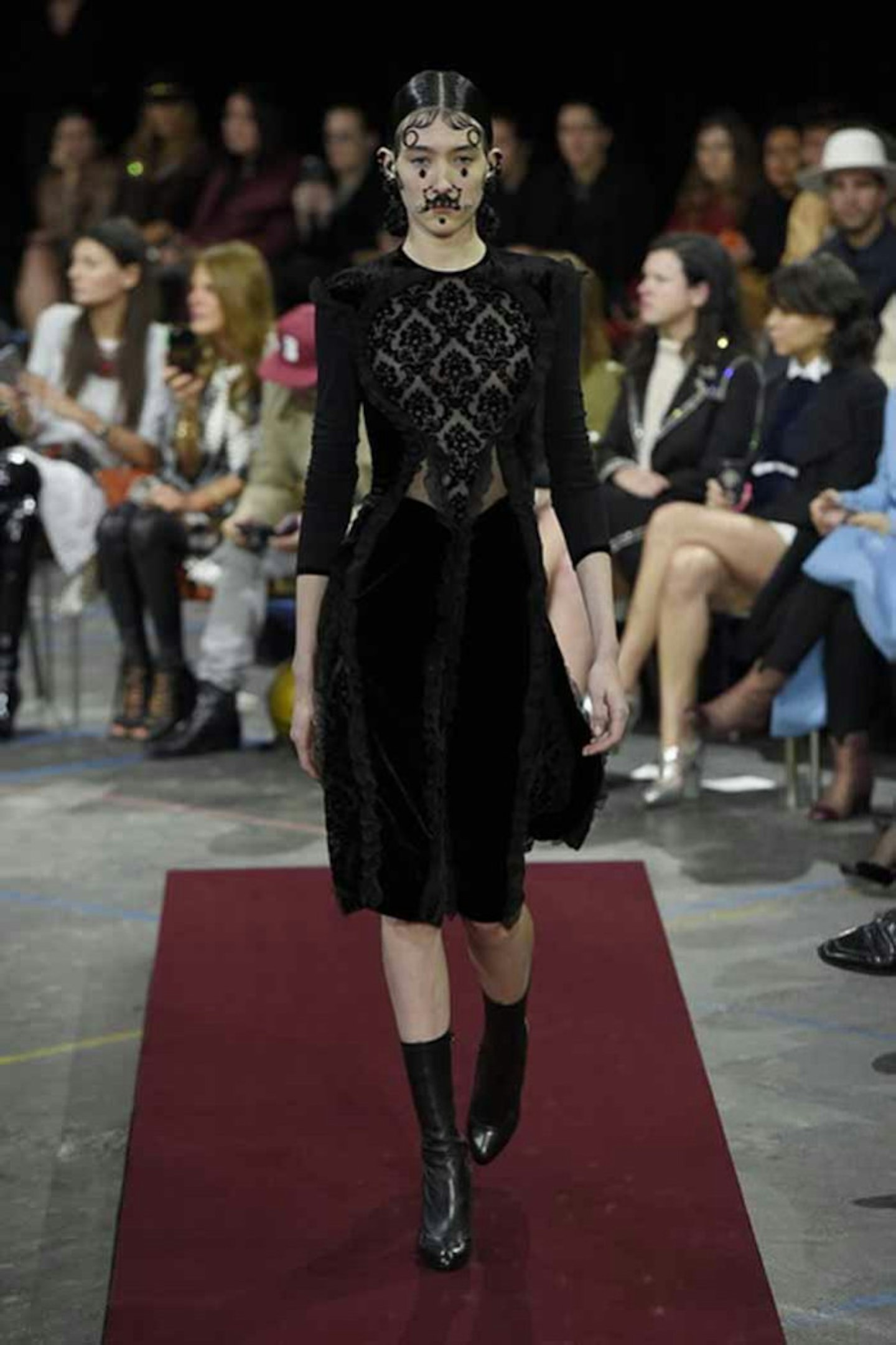 Givenchy Autumn Winter 2015 Gallery >>