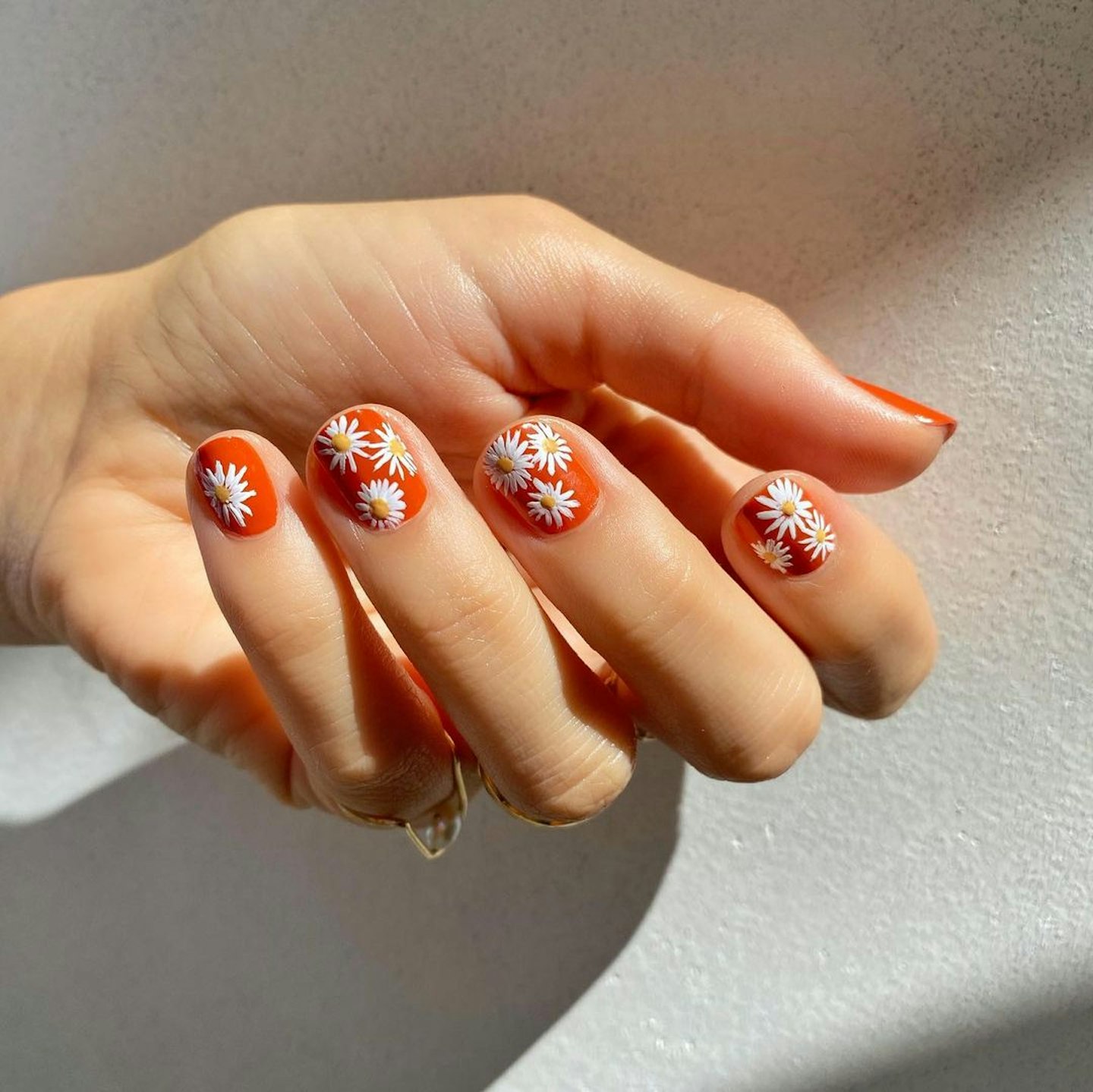 Daisy Nail Art